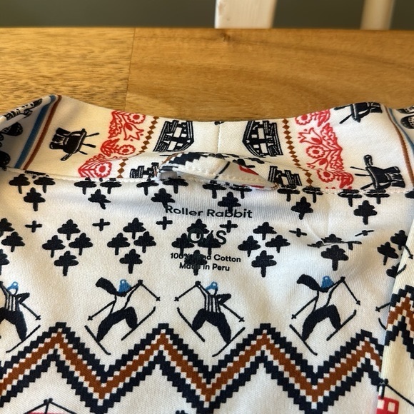 Roller Rabbit Chalet Axel Robe - Picture 5 of 7